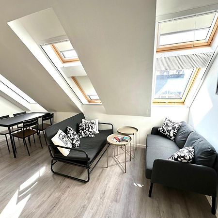 Palace Quarter 2 Peaceful Modern Central Top Floor Apartment Budapest Exteriör bild